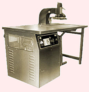 Garment label machine