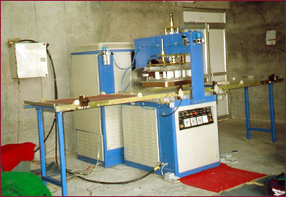 15 K.Watts PVC Welding Machine with Shuttle Tray